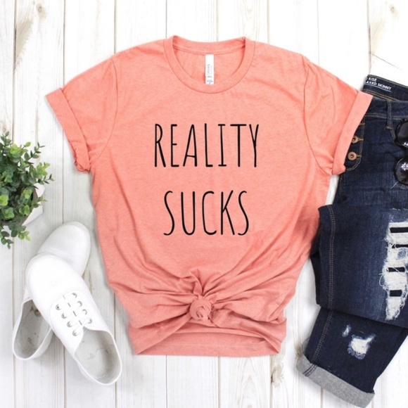 . Tops - T-Shirt